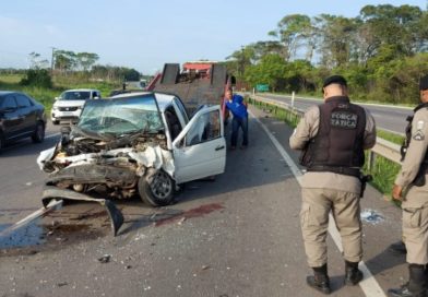 Motorista morre após colidir frontalmente contra caminhão na BR-230, na Paraíba