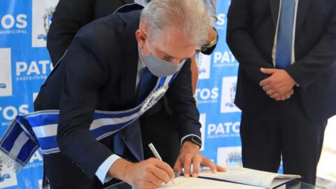 Nabor Wanderley toma posse como prefeito de Patos e anuncia investimento em obras e ações