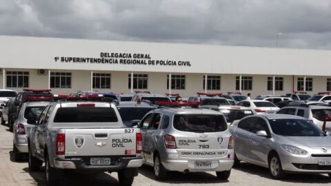 Após ser presa, mãe suspeita de envenenar filhos na Paraíba confessa crime, alega ter depressão e diz que não consegue comprar alimentos