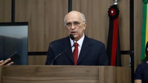 Ex-prefeito de Patos, Ivanes Lacerda é intubado na UTI após piora dos sintomas da Covid-19