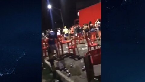 Apesar da proibição de carnaval, festas com aglomerações são registradas em Coremas