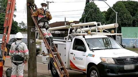 Aneel suspende corte de energia elétrica de consumidores de baixa renda por inadimplência
