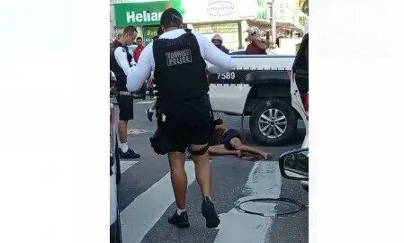 Bandido morre após fazer mulher refém dentro de carro e trocar tiros com a Polícia, em João Pessoa