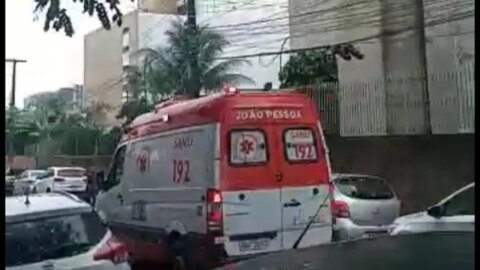 Homem morre após cair do 10º andar de prédio em João Pessoa; vítima estaria limpando os vidros do edifício