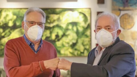 Lula e FHC se reúnem e ensaiam aliança contra Bolsonaro