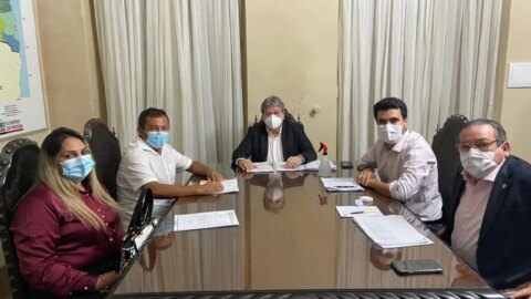 Prefeito de Catingueira se reúne com João Azevedo e Wilson Filho em busca de melhorias para diversas áreas do município