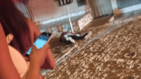 Homem é assassinado com tiro na cabeça na noite desta quarta-feira (23) em Patos