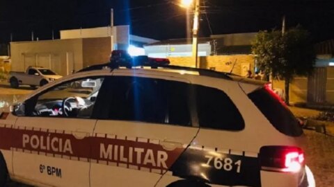 Assaltantes invadem casa, rendem família e levam cerca de R$ 20 mil, no Sertão