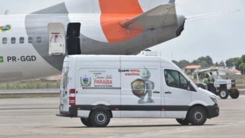 Mais de 104 mil doses da vacina Astrazeneca são distribuídas nesta quinta-feira para os 223 municípios paraibanos