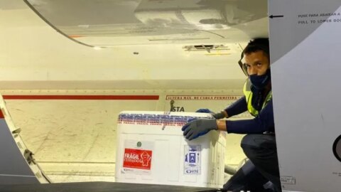 Mais de 110 mil doses de vacinas contra a Covid-19 chegam hoje à Paraíba