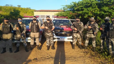 Polícia prende foragido da Justiça, além de apreender armas, munições e drogas, no Vale do Piancó