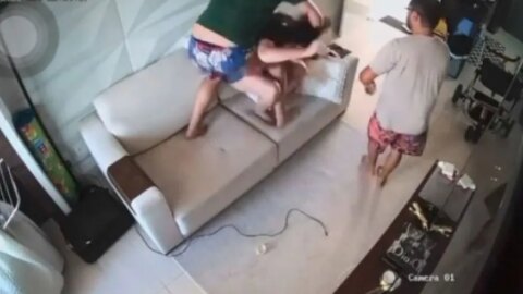 Funcionário de DJ Ivis confirma que agressões eram rotina: “Já teve até tesourada”
