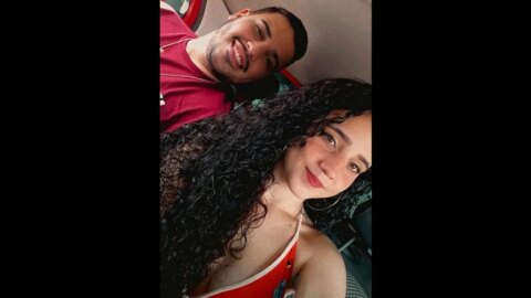 Casal de namorados morre em acidente envolvendo carro e motos, na Paraíba