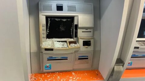 Homem é preso após quebrar caixa eletrônico por ter pagamento do Bolsa Família negado