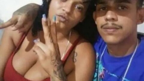 Casal é morto a tiros na frente de casa por grupo em carro, na Paraíba
