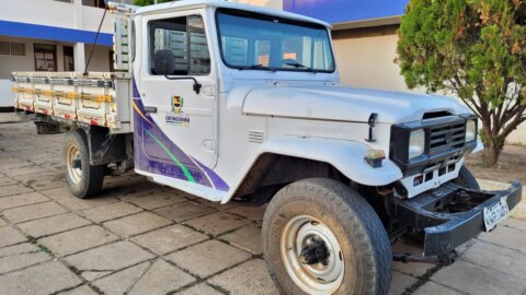 Prefeitura de Catingueira adquire dois veículos junto ao Incra