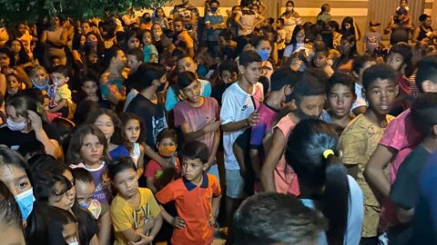 Devota mantêm viva a tradição de São Cosme e Damião em Catingueira