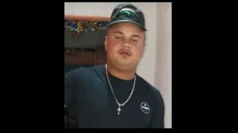Jovem é baleado por dois homens em uma moto e morre a caminho do hospital, no Sertão da Paraíba