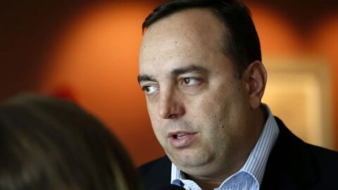 TSE cassa mandato de deputado por fake news sobre urnas