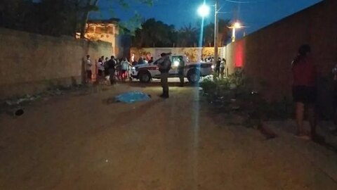 Homem é morto a tiros na noite deste sábado (16) em Teixeira