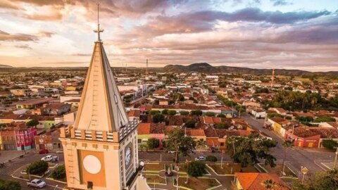 Prefeitura suspende gasto com festas e gratificação de servidores, no Vale do Piancó