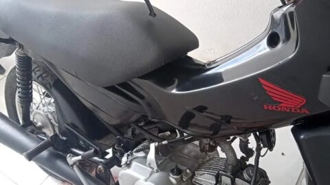 Polícia Militar de Catingueira recupera moto furtada