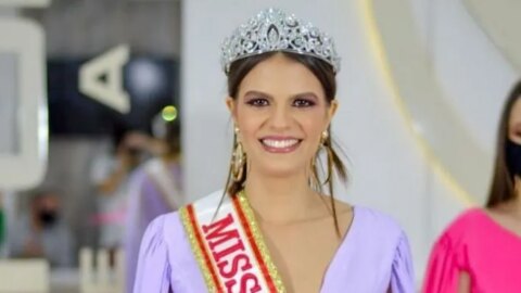 Miss Paraíba, jovem Beatriz Monteiro, da cidade de Patos, faz agradecimentos após participação no Miss Universo Brasil