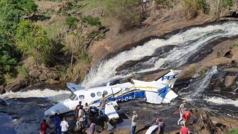 VÍDEO: Avião que transportava Marília Mendonça cai em Minas Gerais