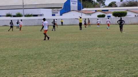Secretaria de Esportes realiza 1º Torneio Municipal de Futebol e premia times