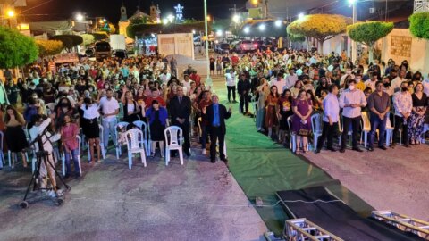 Show de Chagas Sobrinho marca encerramento da Semana do Evangélico em Catingueira