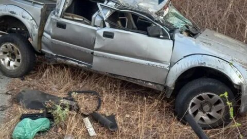 Grave acidente deixa uma pessoa morta e outra ferida, no Sertão