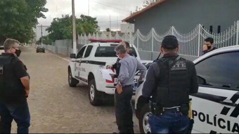Operação prende delegado que cobrava vantagem indevida de presos em Teixeira