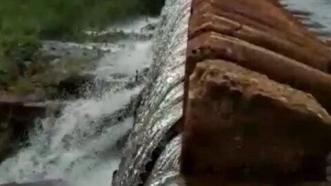 Açudes sangram após fortes chuvas, no Vale do Piancó