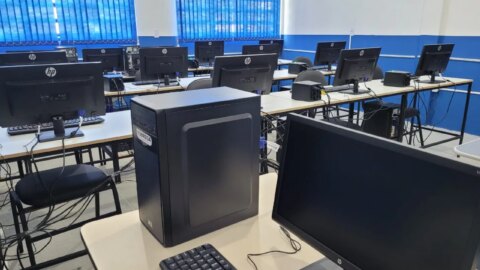 Prefeitura de Catingueira inaugura novo laboratório de informática que auxiliará alunos e professores da rede municipal de ensino