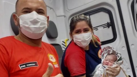 Equipe do Samu realiza parto dentro de ambulância, no Vale do Piancó