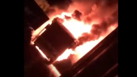 VÍDEO: Ônibus que transportava universitários de Itaporanga pega fogo na BR-361