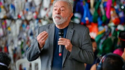 Lula diz que aborto é questão de saúde pública e não vergonha