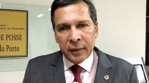 Ricardo Barbosa revela que escolha de João Azevêdo seria Efraim Filho para o Senado: “ele se antecipou, quando fui procurar, já tinha anunciado adesão a outra chapa”
