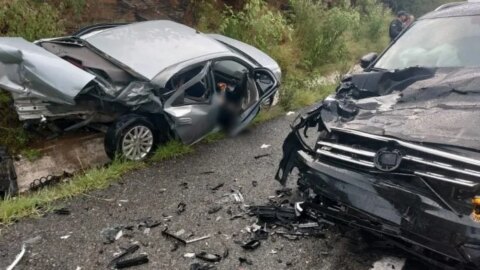Paraibanos morrem em grave colisão frontal entre carros