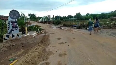 Cabaceiras registra maior chuva dos últimos anos e temporal causa estragos