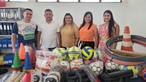 Prefeitura de Catingueira realiza entrega de novo material esportivo para para a rede municipal de ensino