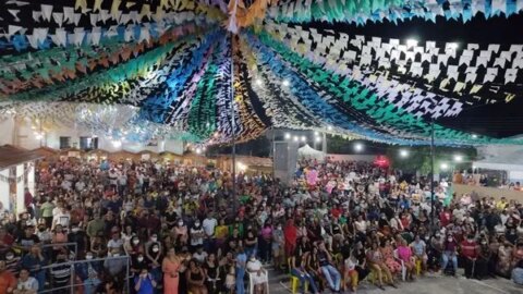 Cerca de 5 mil pessoas participam de missa com Pe.Fabrício, em Santa Terezinha