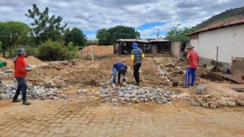 Prefeitura de Catingueira inicia a construção de 8 casas