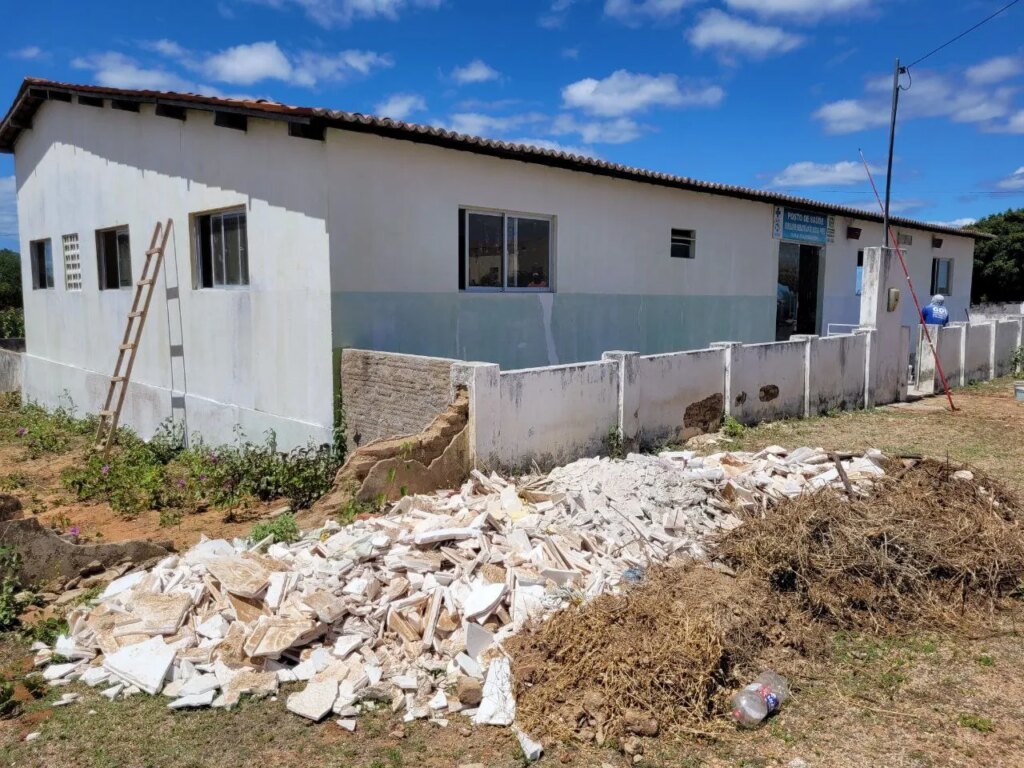 Prefeitura de Catingueira inicia reforma do posto de saúde do distrito Itajubatiba