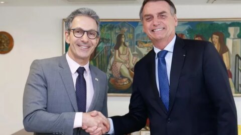 Reeleito no primeiro turno ao governo de MG, Zema declara apoio a Bolsonaro