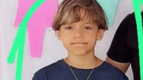 Criança de 10 anos morre após pedra de mármore cair sobre seu corpo enquanto brincava, na PB