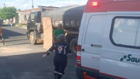 Criança morre e mulher fica gravemente ferida após acidente, no Sertão da PB