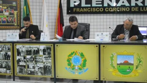 Reunião da Câmara Municipal de Santa Terezinha aprova contas da ex-prefeita e discute demandas locais