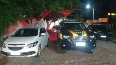 Veículo roubado em Campina Grande há dois anos é recuperado pela PRF em Patos