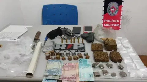 PM prende homem por tráfico de drogas e posse ilegal de arma de fogo, em Patos